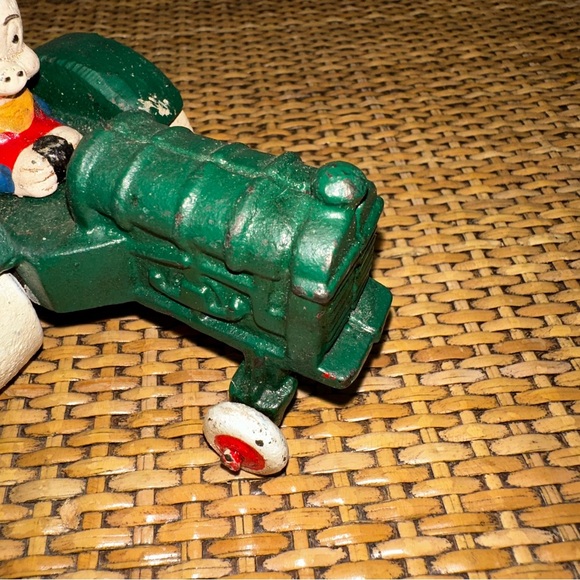 Vintage Looney Tunes Porky Pig Green Tractor 3” Tall Cast Iron Country Figurine - Picture 4 of 12